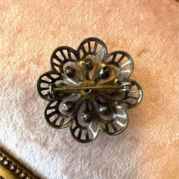 Vintage Silver-Toned Brooch With Blue Rhinestones Floral Design Mid-Century - Picture 4 of 9